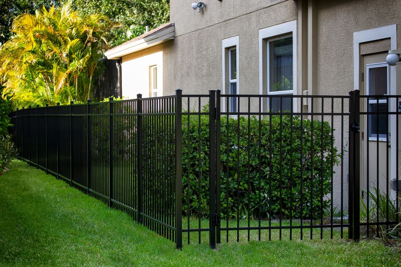 Aluminum Fence Construction in South Houston, TX
