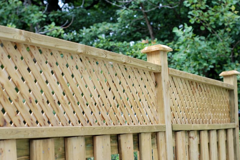 Fence Carpentry in Sacramento, CA